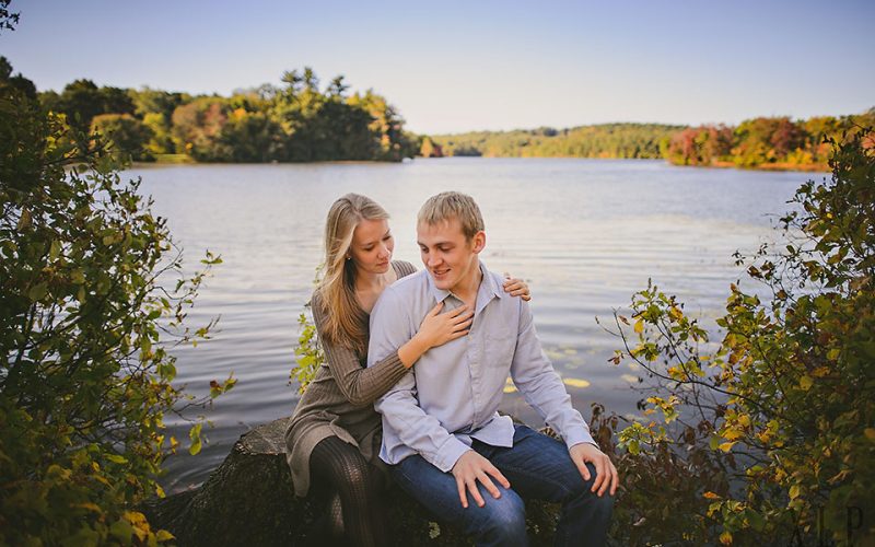 Amanda & Andrew / Wellesley College / Boston Engagement Photos